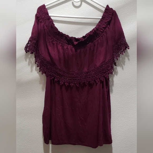 Lane Bryant maroon off the shoulder blouse size 22/24 - Picture 2 of 7